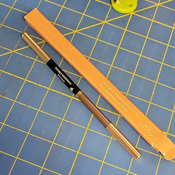 complex culture Other - Complex Culture Double Dimension Eyeliner Pencil 1.6g NIB